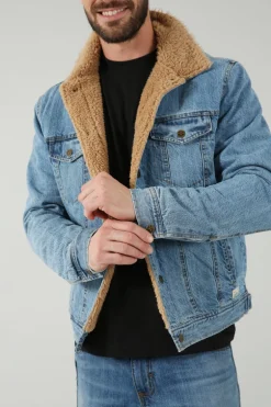 Laramie Trucker Jacket